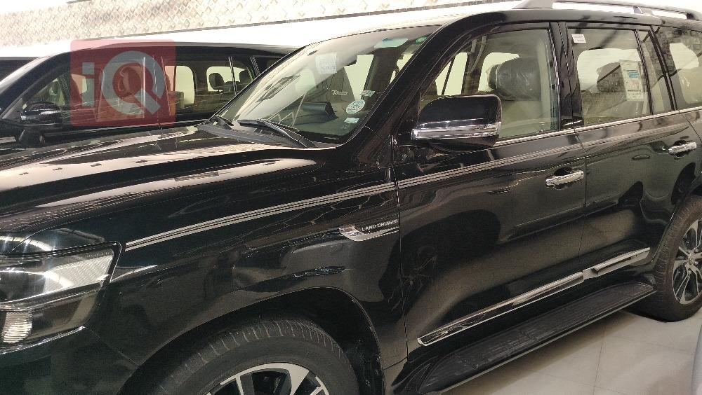 تويوتا لاندكروزر